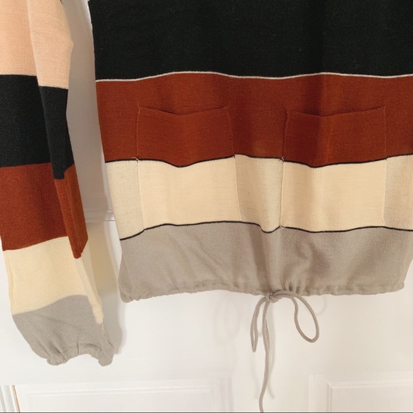 Vintage GAP Turtleneck with Tie Bottom - Picture 2 of 4